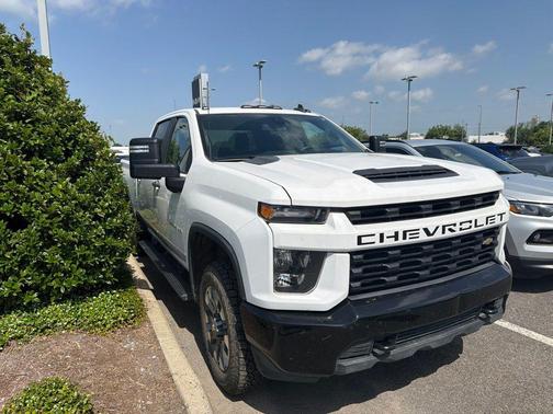 Summit White 2023 Chevrolet Silverado 2500 Custom