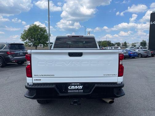 Summit White 2023 Chevrolet Silverado 2500 Custom