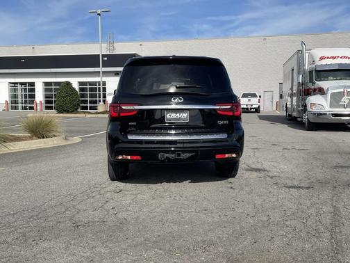 2023 INFINITI QX80 SENSORY AWD