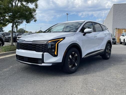 2026 Kia Sportage LX