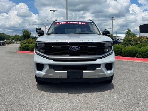 Space Silver Metallic 2025 Ford Expedition Platinum
