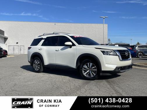 2024 Nissan Pathfinder SL FWD