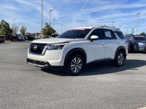 2024 Nissan Pathfinder SL FWD