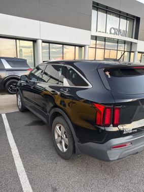 2023 Kia Sorento LX