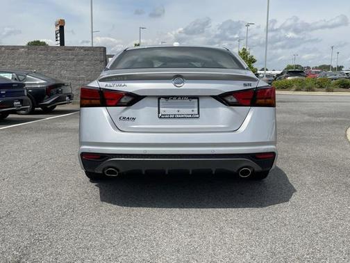 2020 Nissan Altima SR FWD