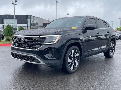 Deep Black Pearl 2024 Volkswagen Atlas Cross Sport 2.0T SE w/Technology 4MOTION