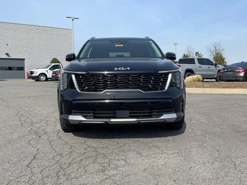 Ebony Black 2025 Kia Sorento S