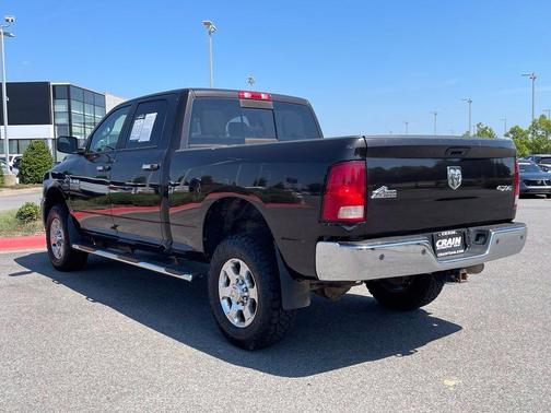 Brilliant Black Crystal Pearlcoat 2016 RAM 2500 Big Horn