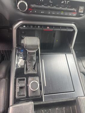 2023 Toyota Tundra Platinum