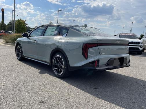 2025 Kia K4 GT-Line
