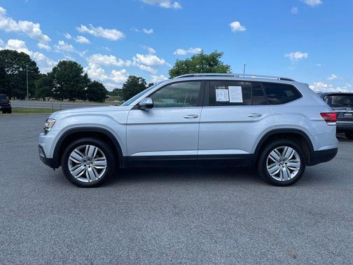 Reflex Silver Metallic 2019 Volkswagen Atlas 3.6L SE w/Technology