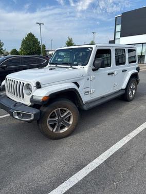 Bright White Clearcoat 2020 Jeep Wrangler Unlimited Sahara