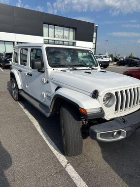 Bright White Clearcoat 2020 Jeep Wrangler Unlimited Sahara
