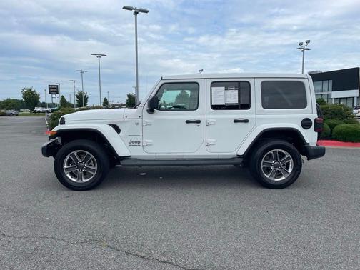Bright White Clearcoat 2020 Jeep Wrangler Unlimited Sahara