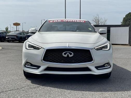 2017 INFINITI Q60 2.0t Premium
