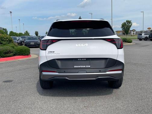 White Pearl 2026 Kia Sportage EX