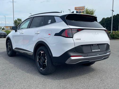 White Pearl 2026 Kia Sportage EX