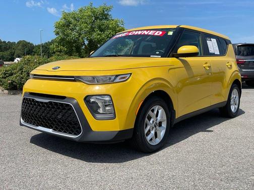 Solar Yellow 2020 Kia Soul S
