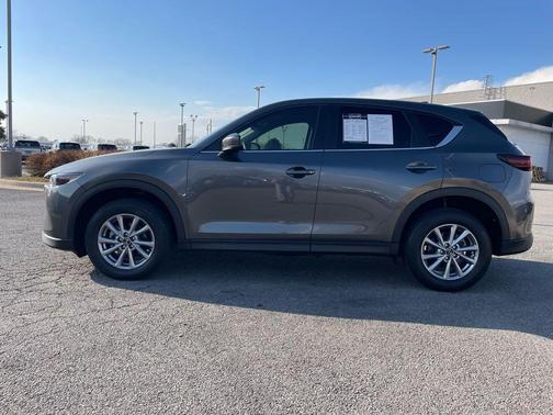 2022 Mazda CX-5 2.5 S Preferred Package