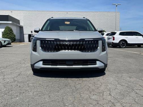 Ceramic Silver 2026 Kia Carnival EX