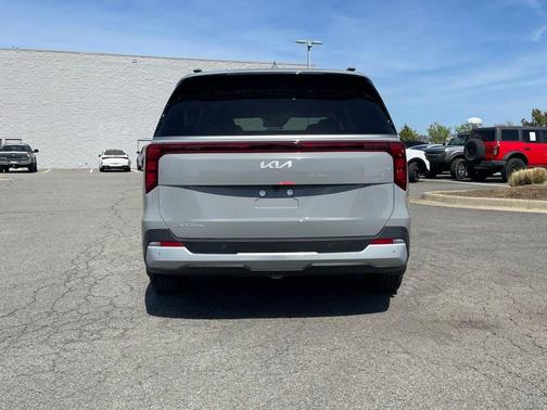 Ceramic Silver 2026 Kia Carnival EX