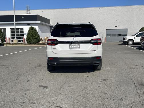 2025 Honda Pilot Sport