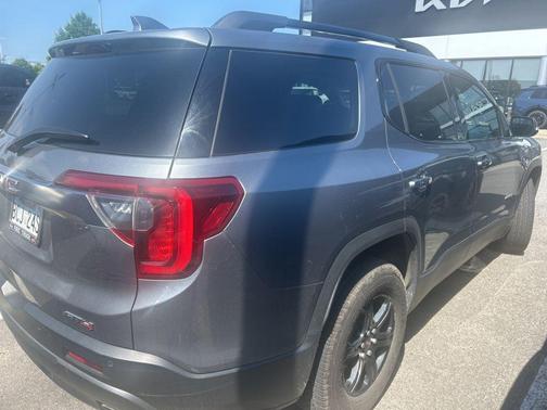 Satin Steel Metallic 2022 GMC Acadia AWD AT4