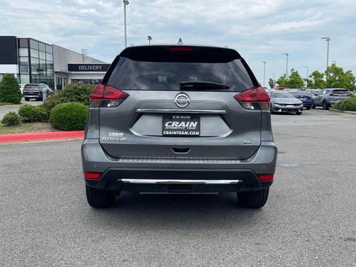 Gun Metallic 2019 Nissan Rogue SL