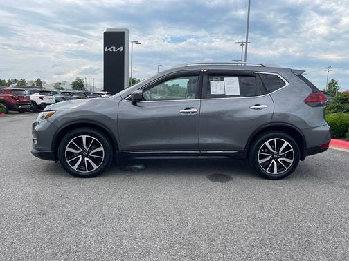 Gun Metallic 2019 Nissan Rogue SL