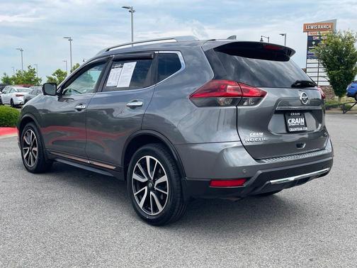 Gun Metallic 2019 Nissan Rogue SL