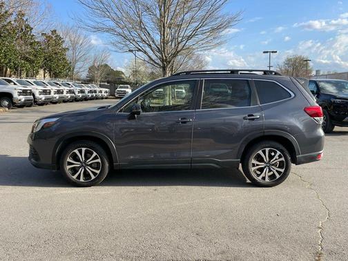 Magnetite Gray Metallic 2024 Subaru Forester Limited