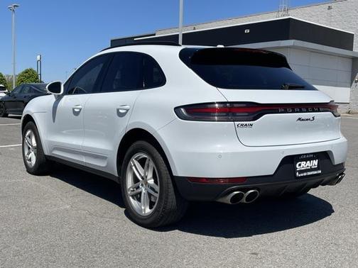 2021 Porsche Macan Base