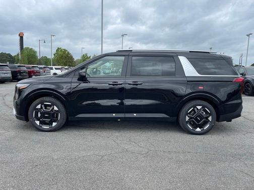 Aurora Black Pearl 2026 Kia Carnival EX