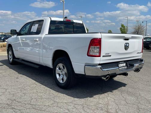 Bright White Clearcoat 2022 RAM 1500 Big Horn/Lone Star