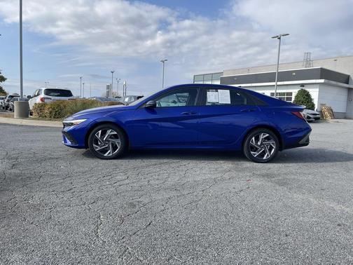 2025 Hyundai ELANTRA Sport