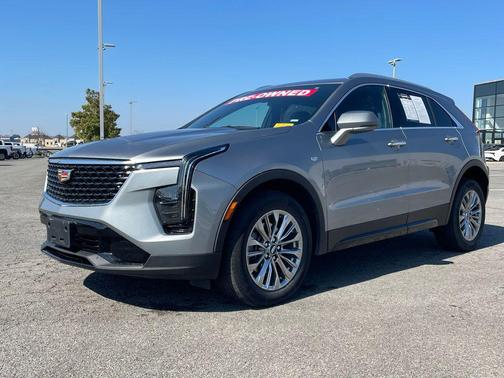 2025 Cadillac XT4 Premium Luxury