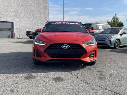 2020 Hyundai Veloster 2