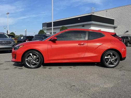 2020 Hyundai Veloster 2