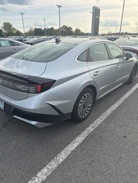 2026 Hyundai SONATA Hybrid SE