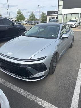 2026 Hyundai SONATA Hybrid SE