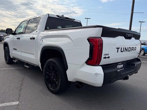 Ice 2023 Toyota Tundra SR5