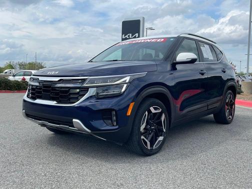 Dark Ocean Blue/White Roof 2024 Kia Seltos SX Turbo