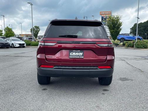 Velvet Red Pearlcoat 2023 Jeep Grand Cherokee Altitude