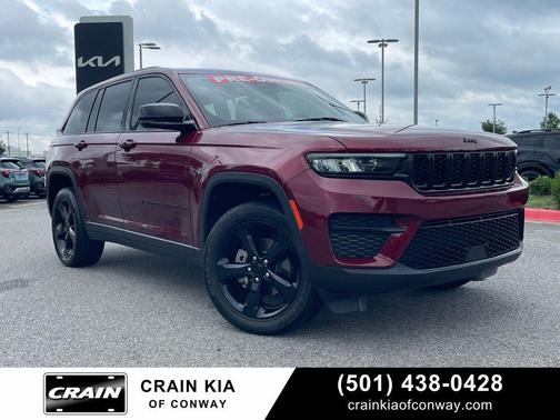 Velvet Red Pearlcoat 2023 Jeep Grand Cherokee Altitude