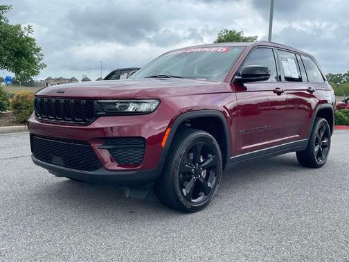 Velvet Red Pearlcoat 2023 Jeep Grand Cherokee Altitude