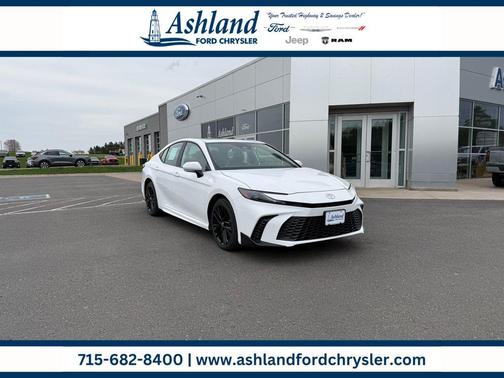 Ice 2025 Toyota Camry SE
