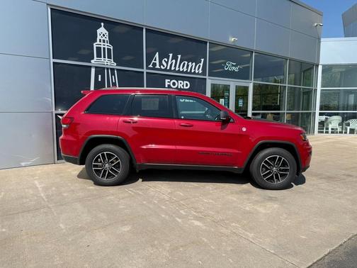 2017 Jeep Grand Cherokee Trailhawk