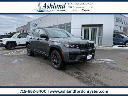 2026 Jeep Grand Cherokee Laredo