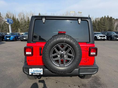 2026 Jeep Wrangler Sport RHD