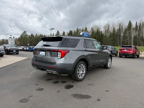 Carbonized Gray Metallic 2026 Ford Explorer Active